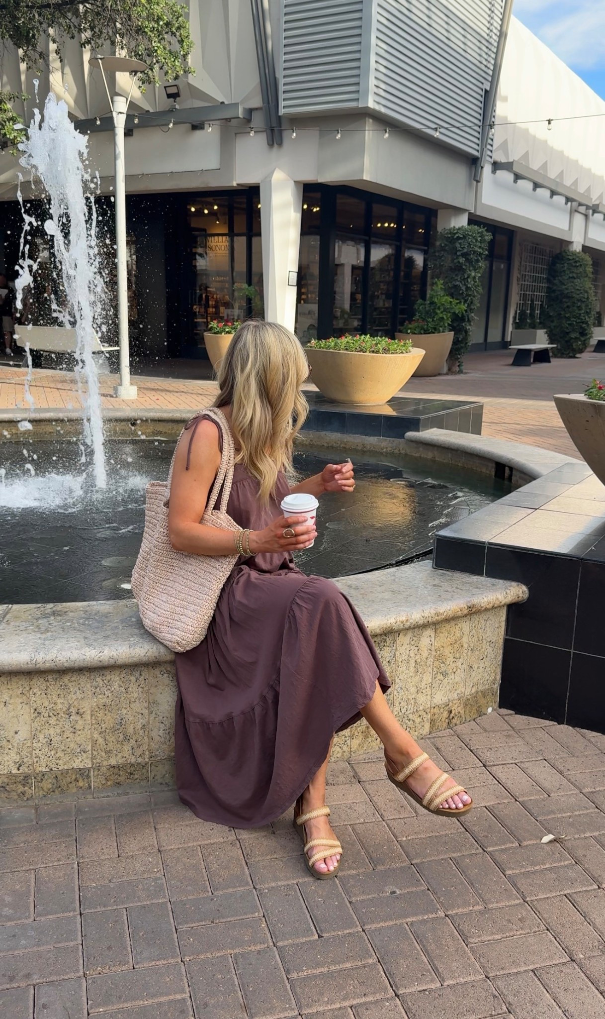 Cute and easy maxi dress!! 

#LTKdayinmylife #LTKgrwm #LTKootd