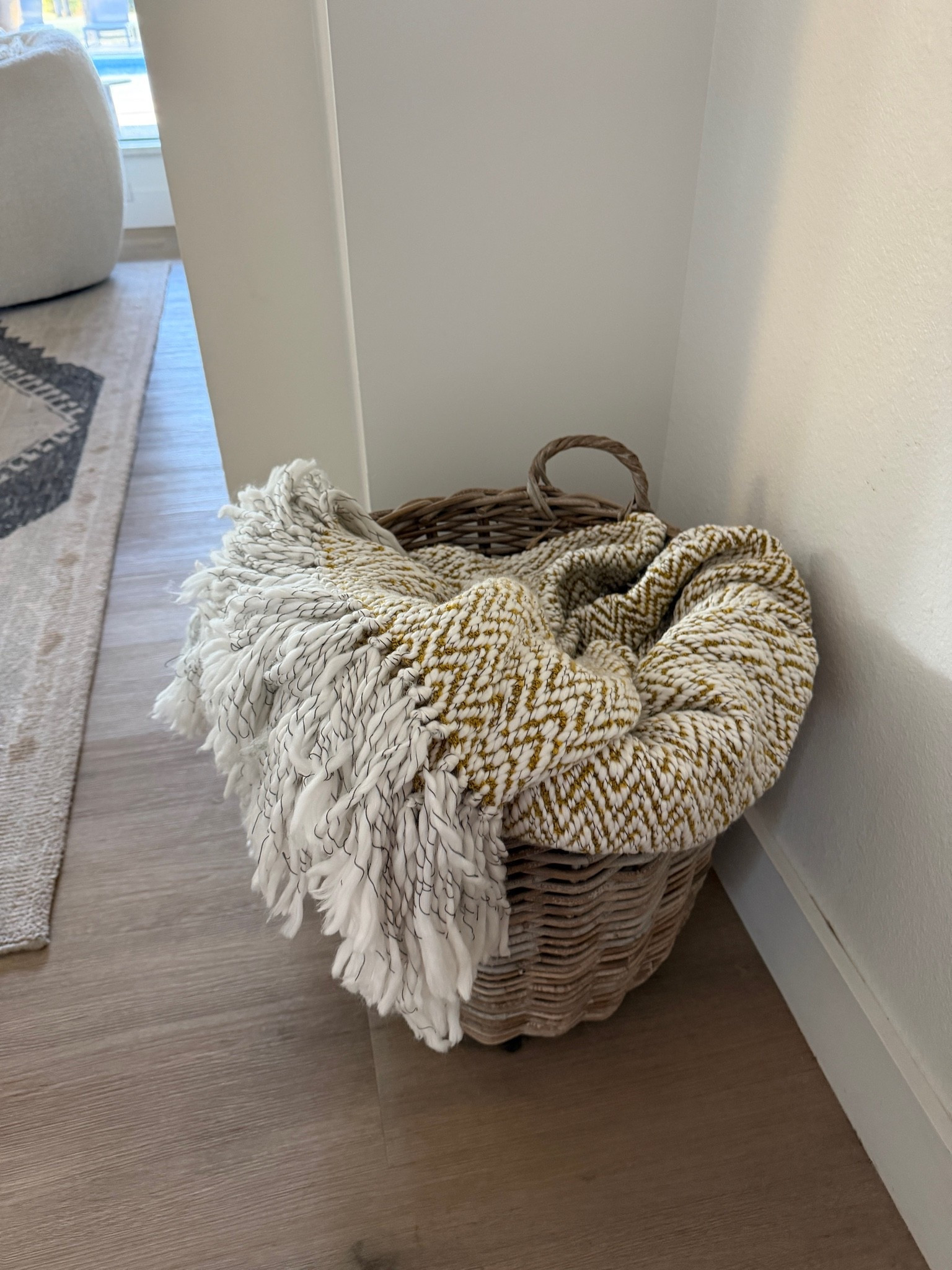 This throw is EVERYTHING! You won’t believe the price!

#LTKOver40 #LTKHome