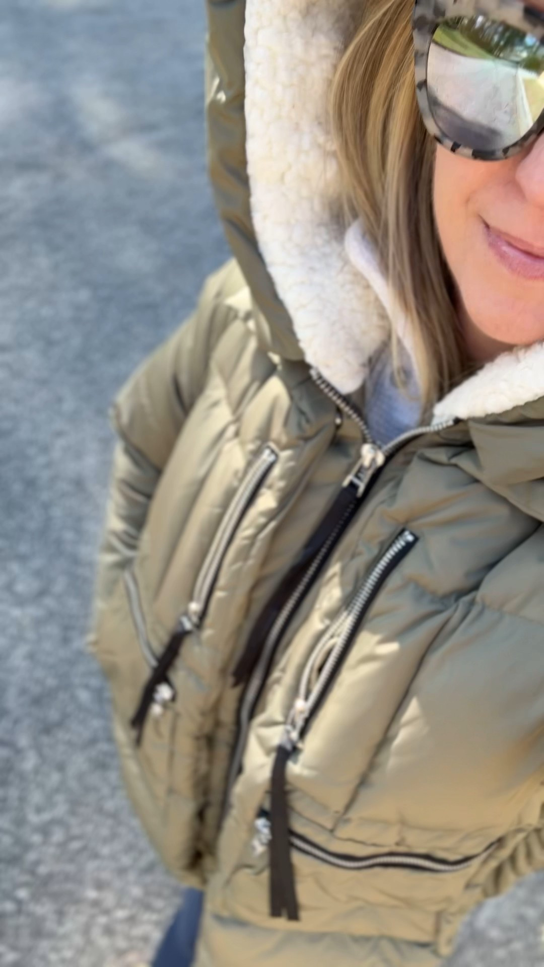 The Amazon winter coat is still the best after so many years!  Under $150 and there is nothing warmer!

Winter coat, jacket



#LTKSeasonal #LTKSaleAlert