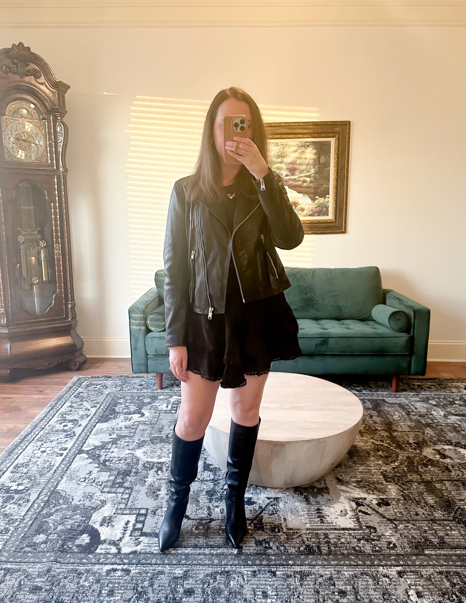 Date night outfit

Leather jacket, amazon finds

#LTKootd #LTKValentine #LTKgrwm