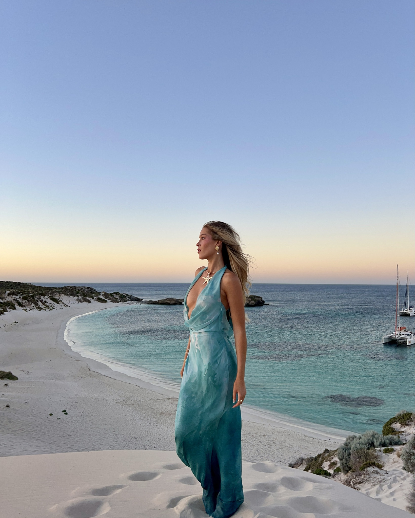 Chasing sunsets 🩵

#LTKaustralia #LTKsummer