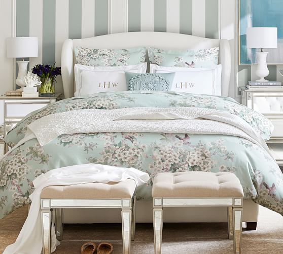 Raleigh Wingback Upholstered Bed | Pottery Barn (US)