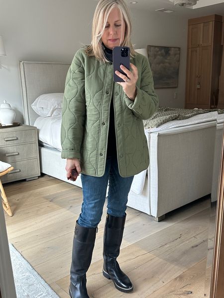 I love this quilted jacket and boot for rainy days. Both the jacket and boots are from past seasons, but these are the same brands nearly same item, but current season. 

#LTKover40
