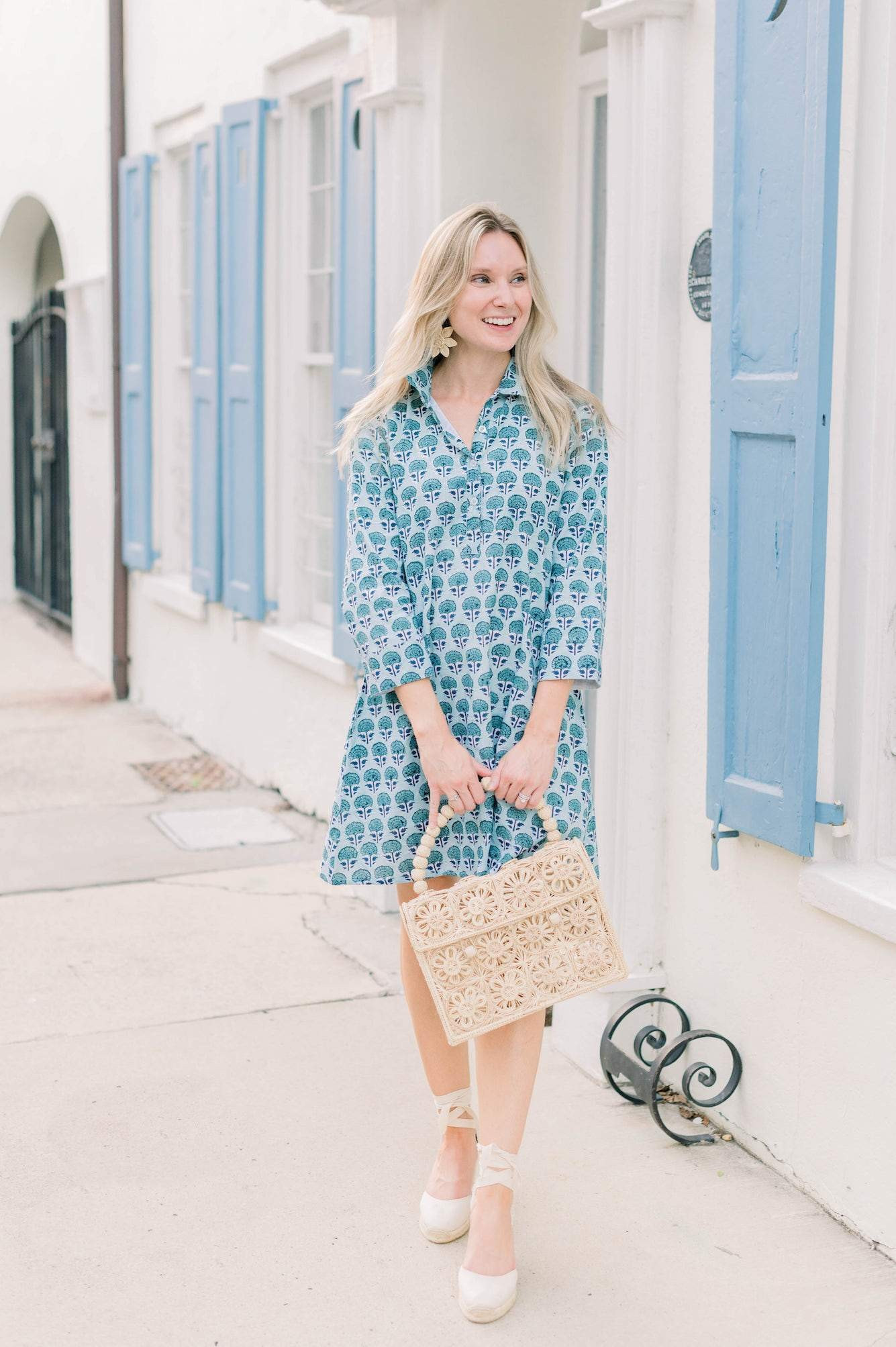 Sully's Mandarin Collar | Petit Bleu Foncé | Victoria Dunn 