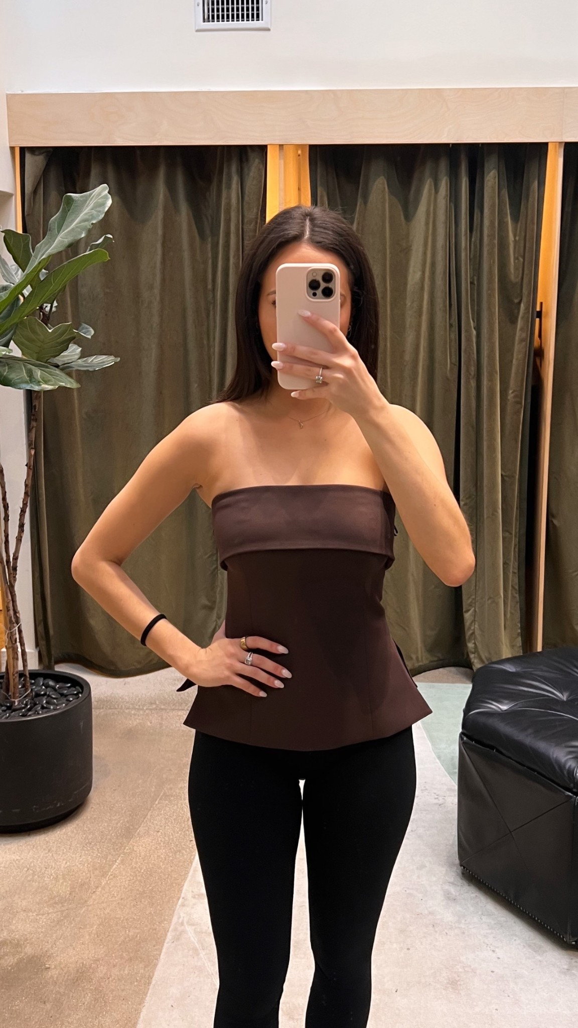 The fit of this top!!! I’m wearing a size 2

#LTKootd