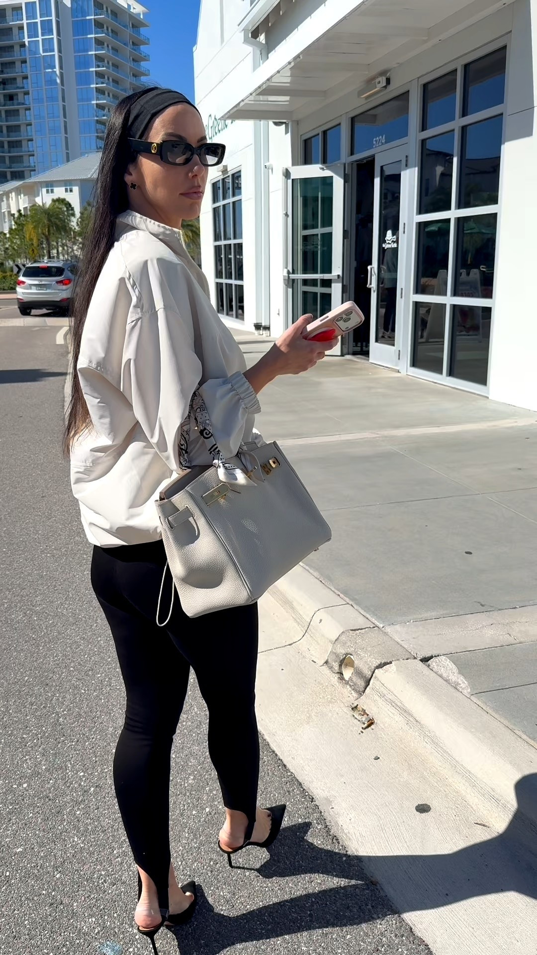 POV: you finally find stirrup leggings that fit! 😍  I don’t know if I have short legs or something but stirrup leggings are always too big for me! Which as a tall girl seems weird? Anyway these fit so I can finally jump on this trend! The material feels super soft I love it. 

Outfit is jluxlabel and you can use my discount code on their website for 15% off: daniellelodge (valid until 1/28) 
Leggings: black sculpted stirrup leggings 
Jacket: milk oversized funnel jacket 


#LTKTall #LTKootd #LTKFindsUnder100