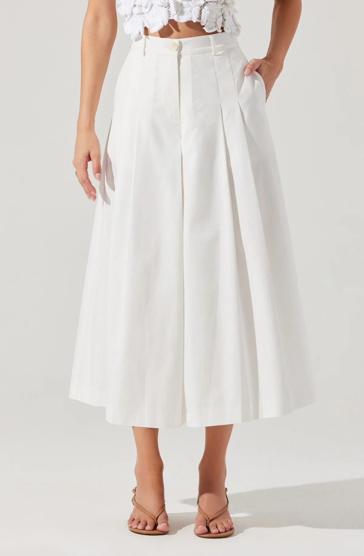 Rowen Pleated Culotte Pants - White / S | ASTR The Label (US)