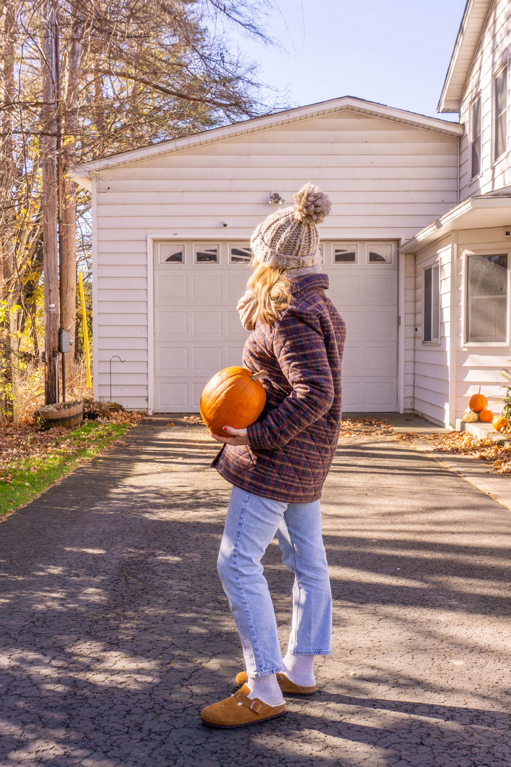 Casual Thanksgiving outfit 🍂🥧🦃 

Plaid jacket, birks, Birkenstock, clog, beanie

#LTKShoeCrush #LTKSeasonal #LTKHoliday