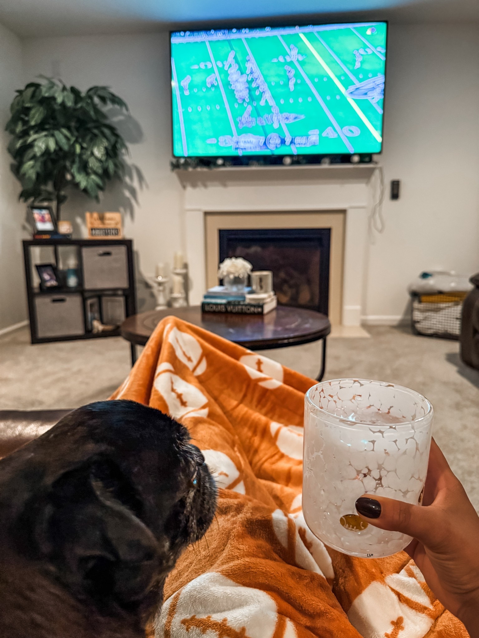 Football is BACK! 🏈 

#LTKHome