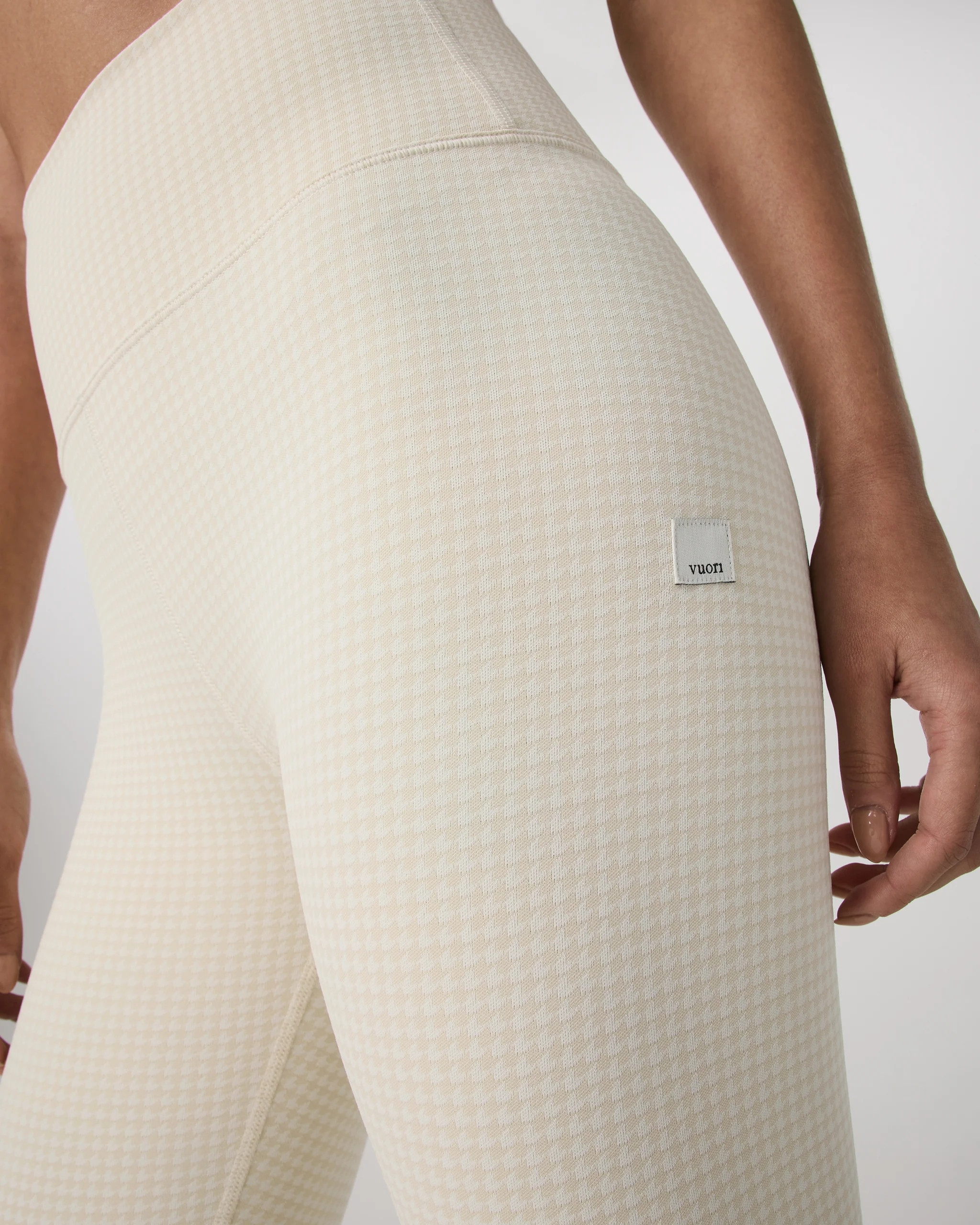 Micro Houndstooth Legging | Vuori Clothing (US & Canada)