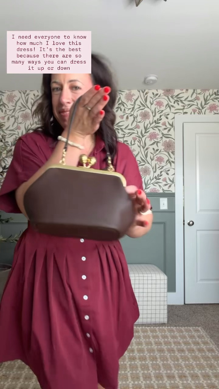 Loving this midsize approved fall dress! It’s so easy to switch up with different accessories. Perfect to wear to work, then wear straight to dinner!