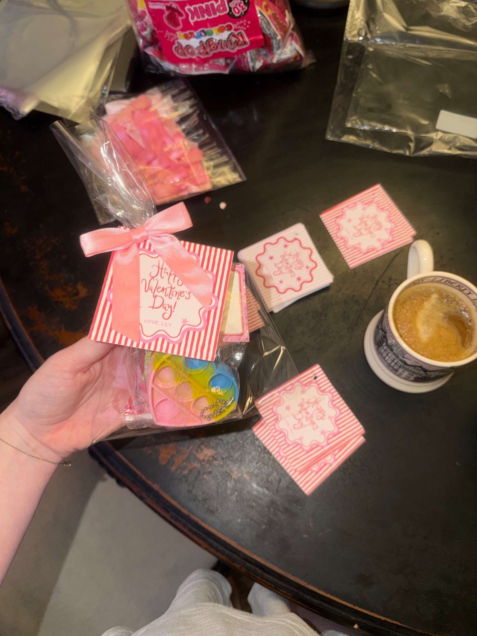 Valentines Day goody bags //