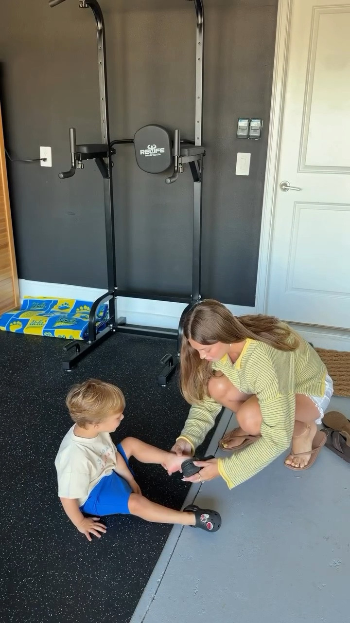 18 weeks pregnant toddler mom SOLO MOM MORNING ❤️💗🫶🏻

#LTKmomlife #LTKdayinmylife #LTKgrwm