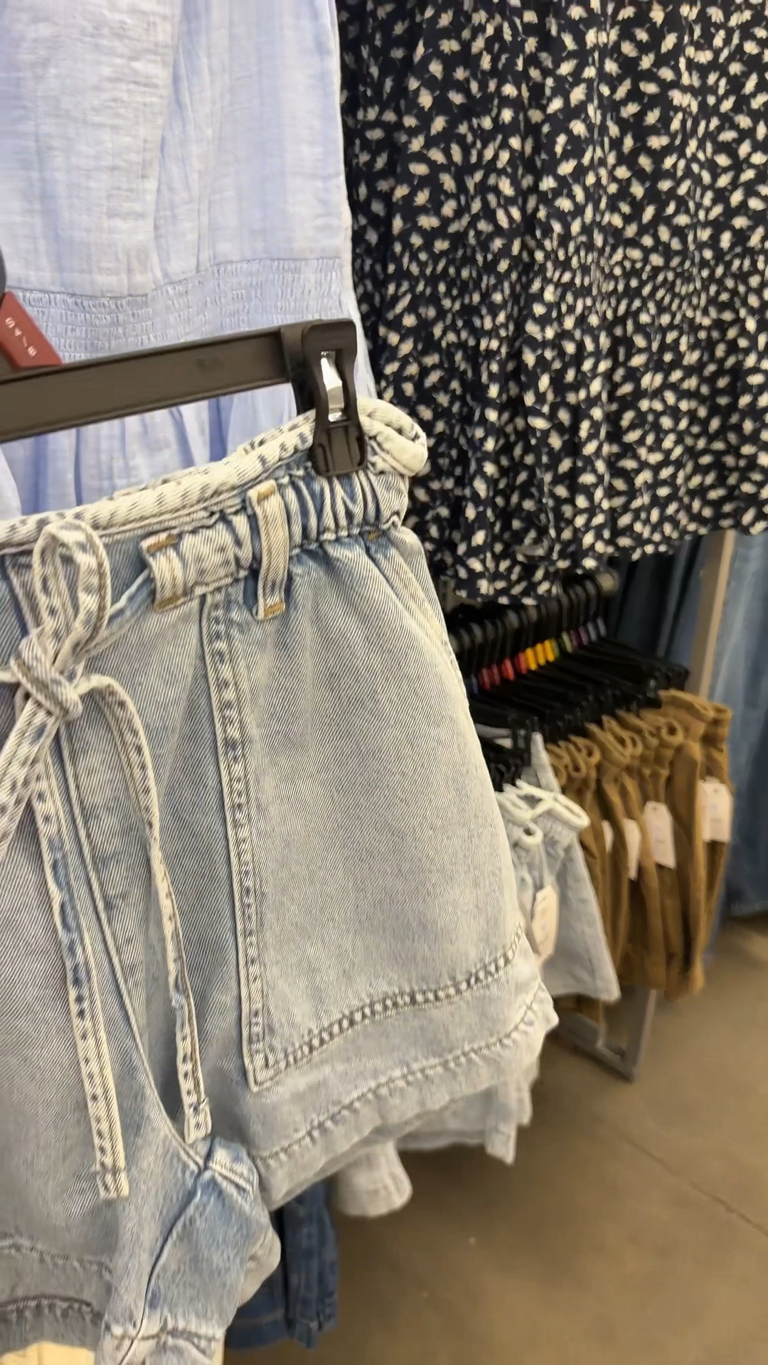 🤍 New shorts from Walmart look brand name for under $25 😱🔗✨👏🏼🤍 These will be perfect to wear in summer & would be so cute as a cover up!  

This exact drawstring look comes in pants too! I’ll link them too 