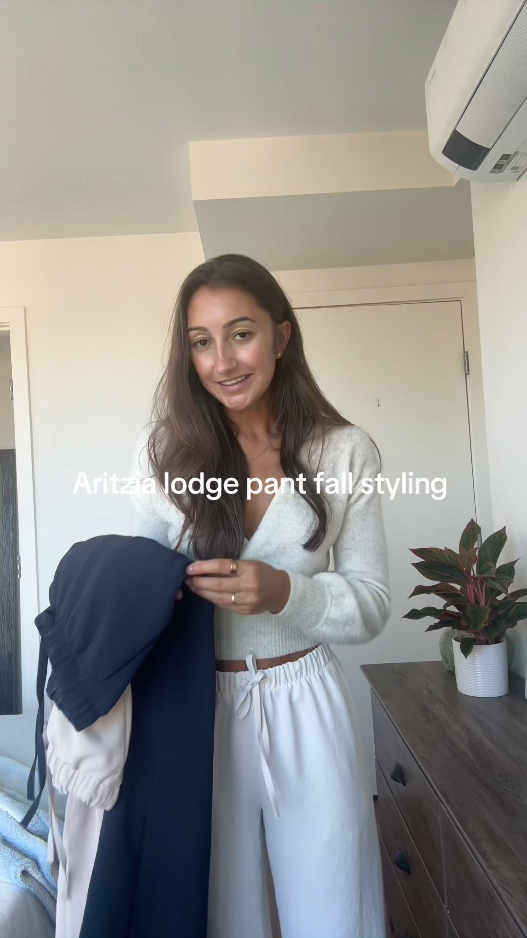 Aritzia lodge pant styling!
Pants are S
all tops shown are XS