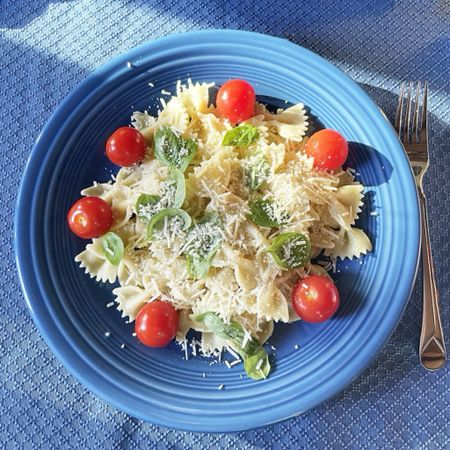 Loving these colorful dishes for summer tables 🤩 pasta recipe on the blog 💙💙💙

#LTKHome #LTKParties #LTKOver40