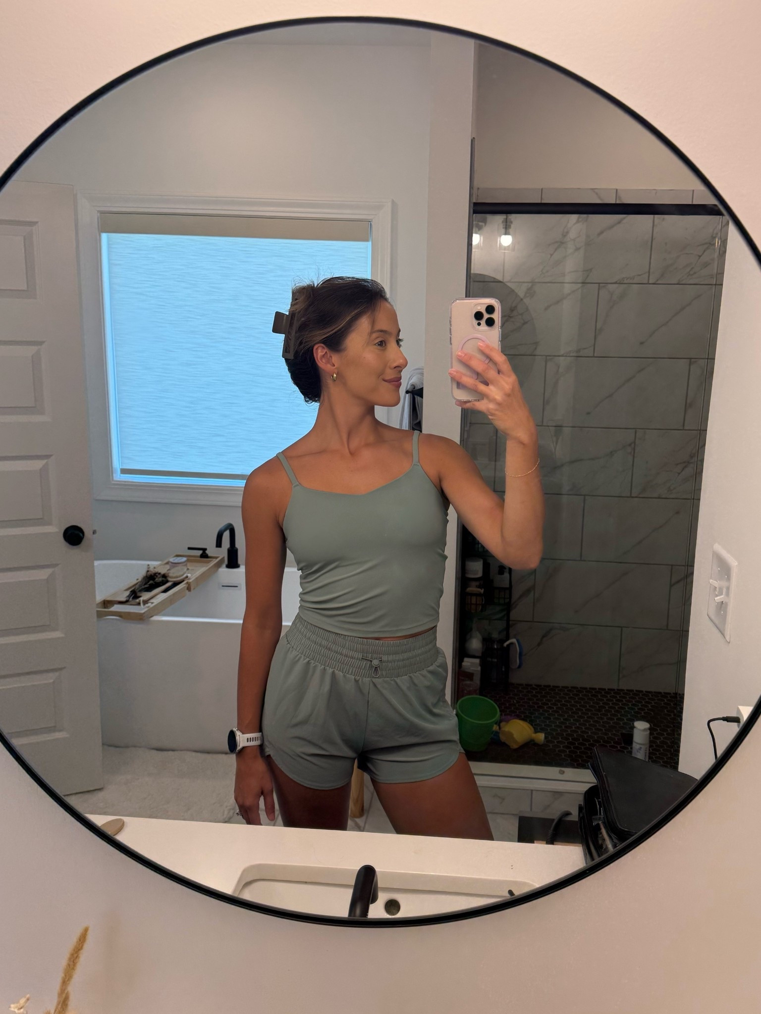 Fitness set ✨

Target | Target style | Target fitness set | Target women’s | women’s target fitness set | workout tank top | workout shorts | running shorts | Lululemon dupe | 

#LTKSeasonal #LTKBeauty #LTKActive