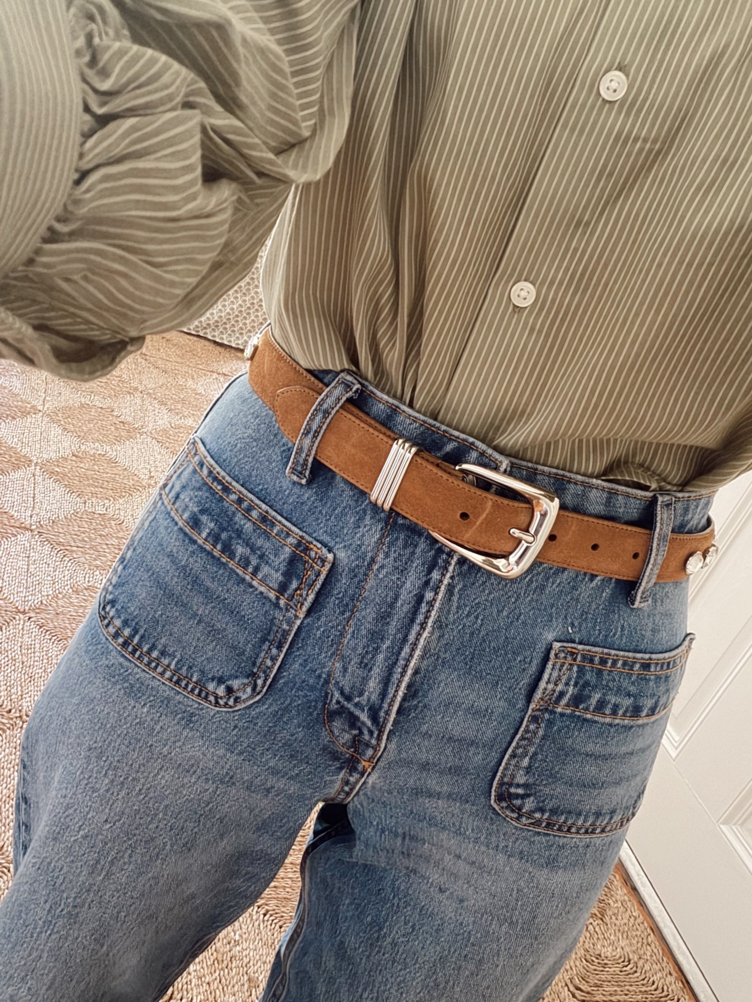 Walmart jeans with a tuckernuck top for pick up

#LTKootd #LTKOver40