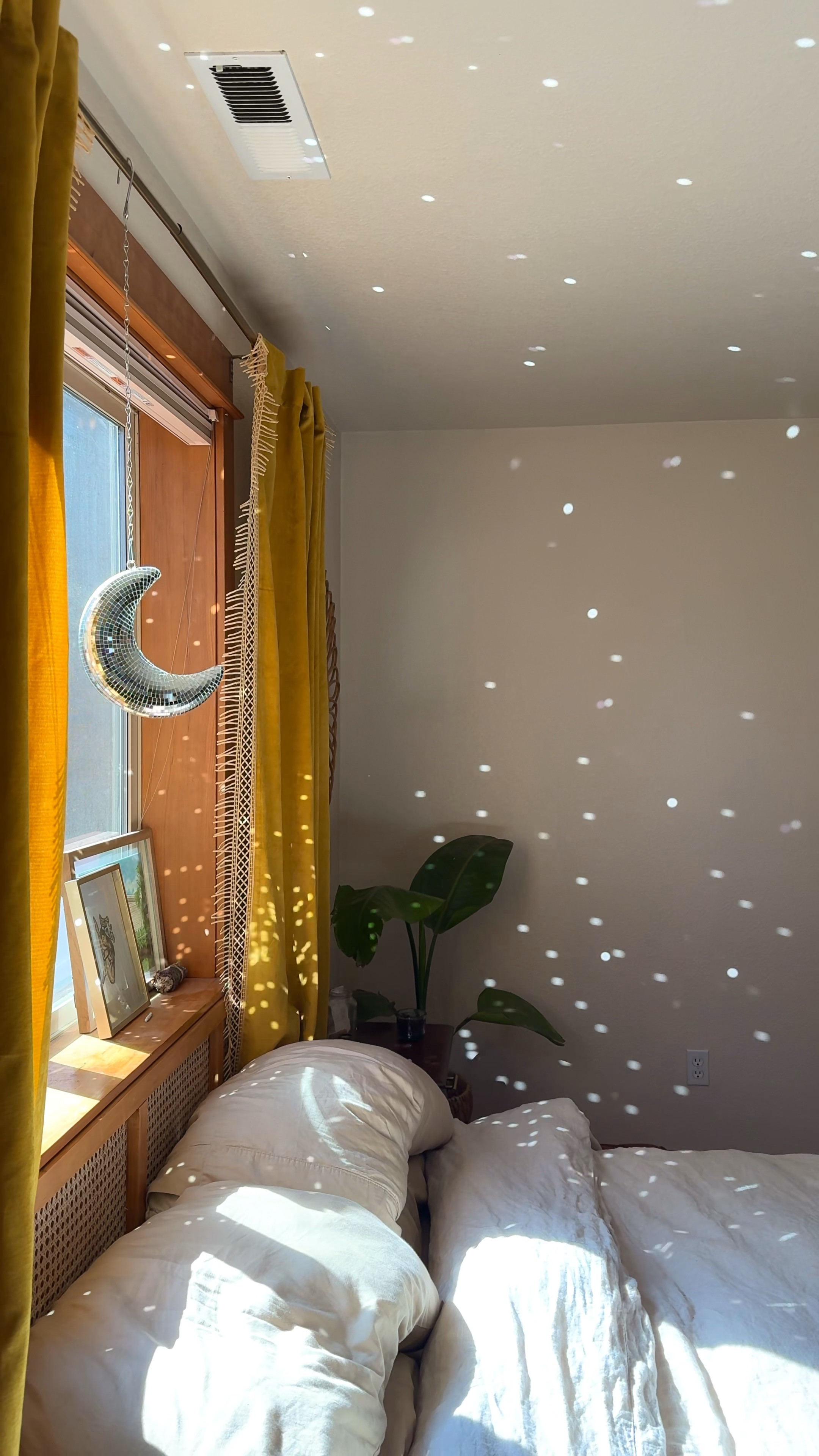 Reason 9,000 why you need a disco ball hanging in every window 🪩🌙✨ 

#LTKHome #LTKVideo