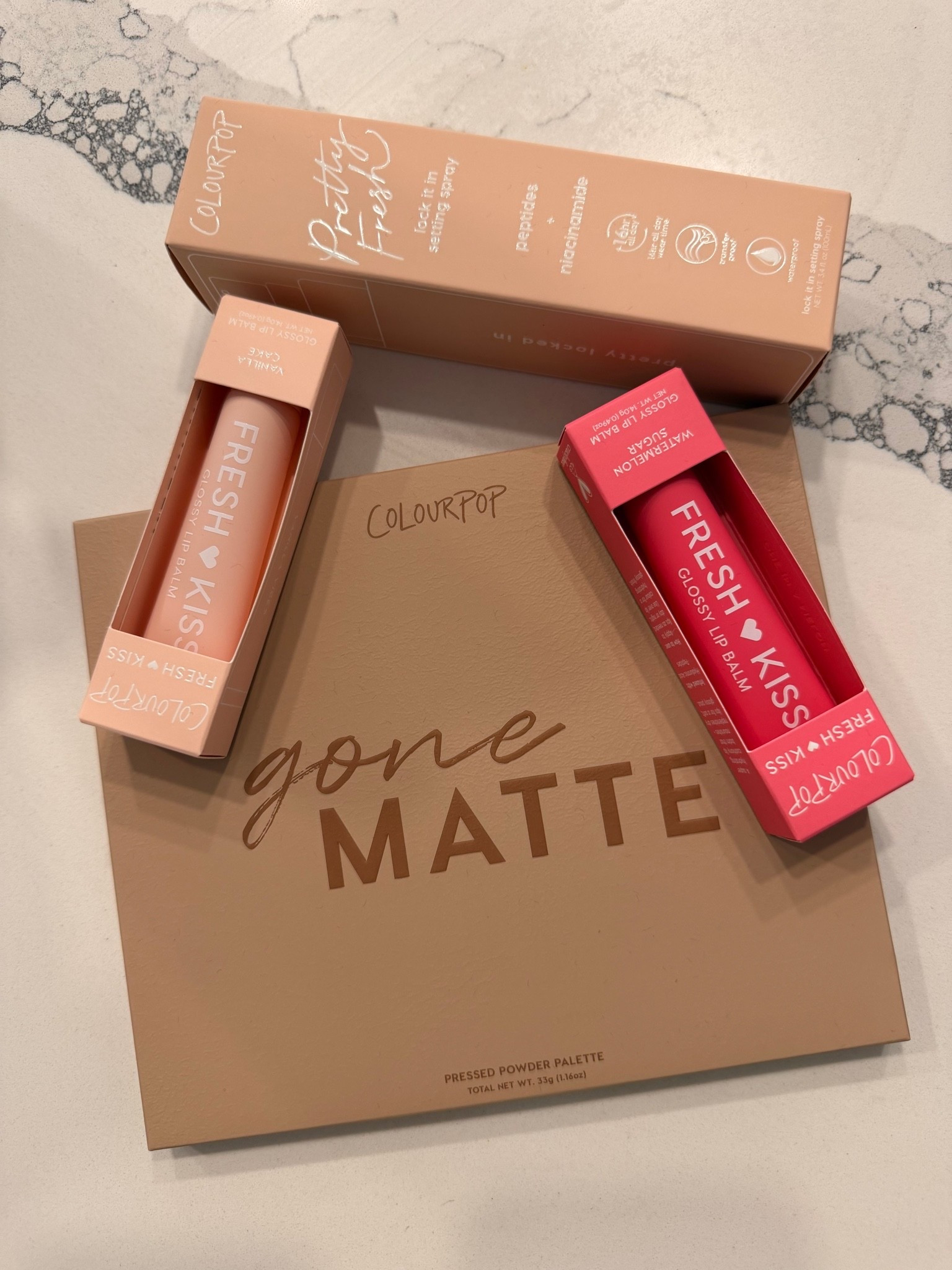 These beauty finds have been on repeat lately 💄
From glossy lips to neutral shades that go with everything these are the kind of products that make everyday makeup feel effortless & put together.

Beauty products que me tienen obsessed ✨
Neutral tones, glossy lips & everyday makeup essentials que amo usar.

Follow me on Instagram and YouTube
@kirasfashionfinds

#LTKvlog