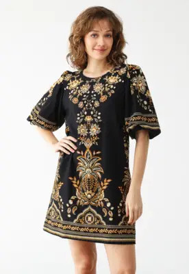 Vestido FARM Curto Floral Preto | Dafiti (BR)