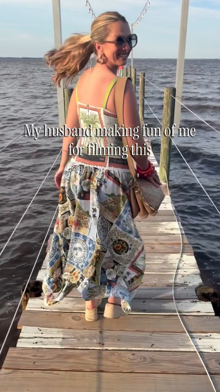 Marriage is just your husband making fun of your reel… then owning it with his own scene 😂🌊

Honestly though, these are the kinds of summer nights I know we’ll miss someday. Golden hour, salty air, and not taking ourselves too seriously.

#marriedlife
#summerreels
#coastalvibes
#millennialmom
#florida