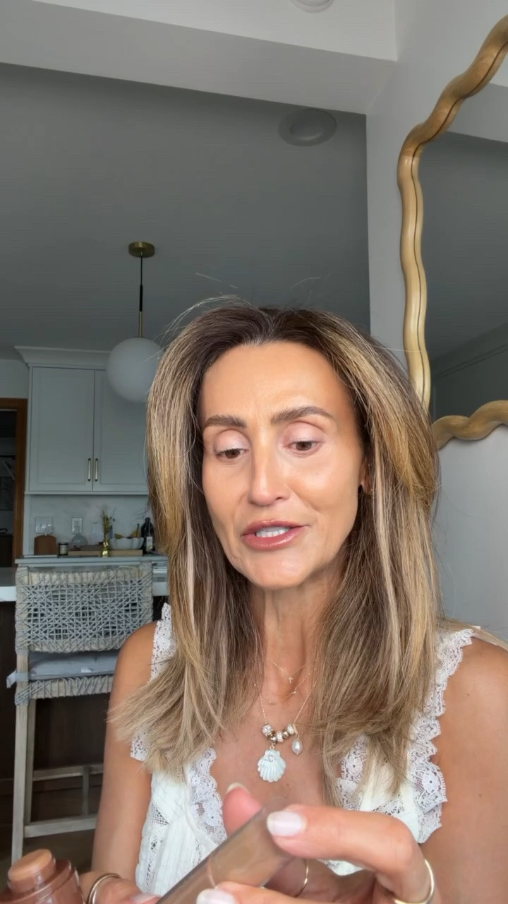 Part 2 of my grwm while trying some new products I’ve been excited about and loving the results 
Rhode pocket bronzer - shade sunbed 
Dual brush 
Ilia powder

#LTKgrwm #LTKOver40 #LTKBeauty