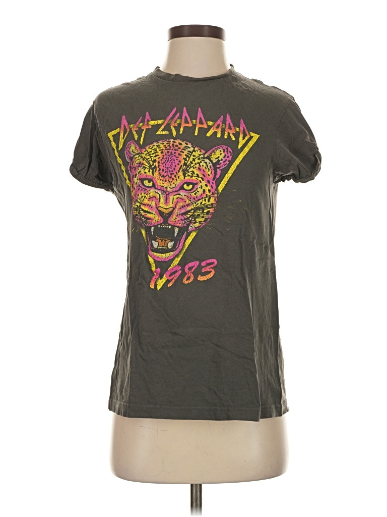 Goodie Two Sleeves 100% Cotton Gray Short Sleeve T-Shirt Size S - 36% off | ThredUp (US)