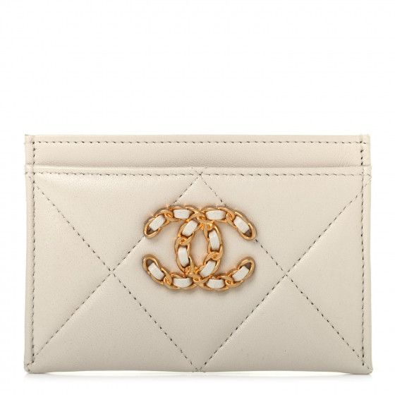 CHANEL

Lambskin Quilted 19 Card Holder Light Beige | Fashionphile