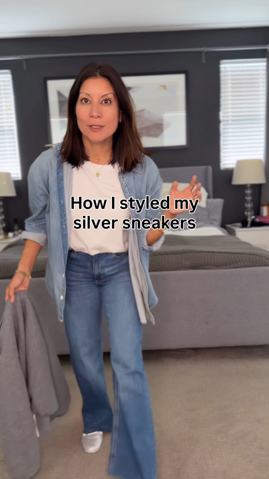 This was my movie look today. The sneakers were a win! 


Jeans at H&M size 2 
Shirt jacket size small 
Shoes @adidas went down 1/2 a size


#LTKootd #LTKSeasonal #LTKOver40