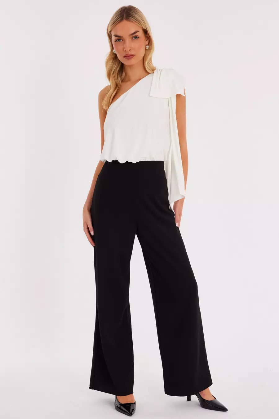 Watch Catwalk Video | Quiz Clothing