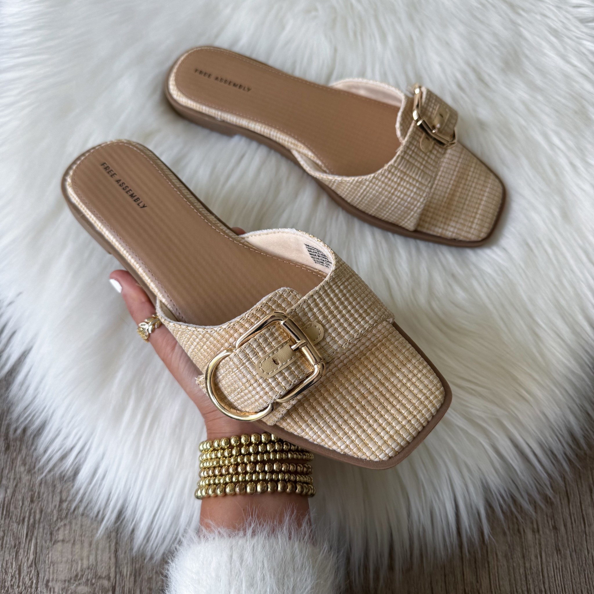 Free Assembly Women's Buckle Slide Sandals