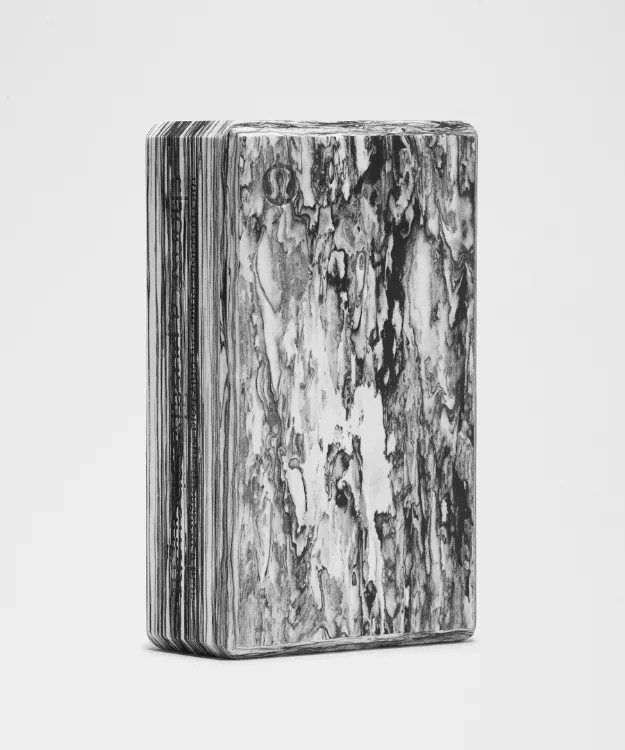 Lift and Lengthen Yoga Block | lululemon (AU)
