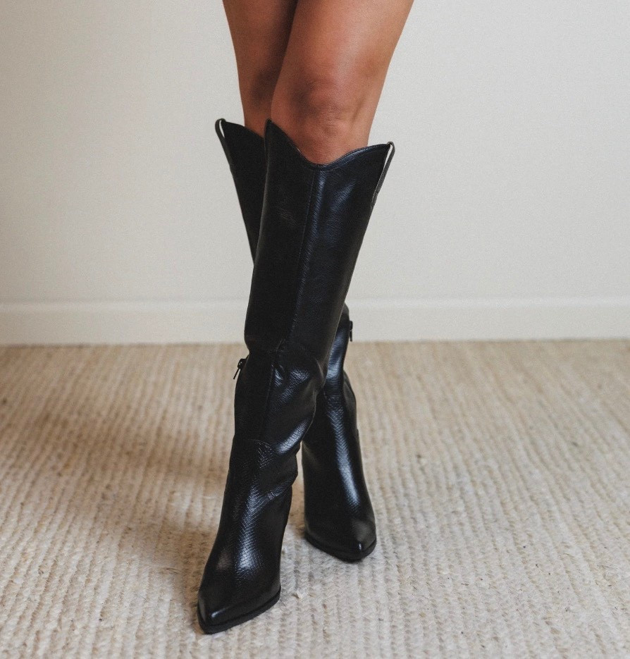 The perfect boots ❤️

#LTKSaleAlert #LTKWorkwear #LTKootd