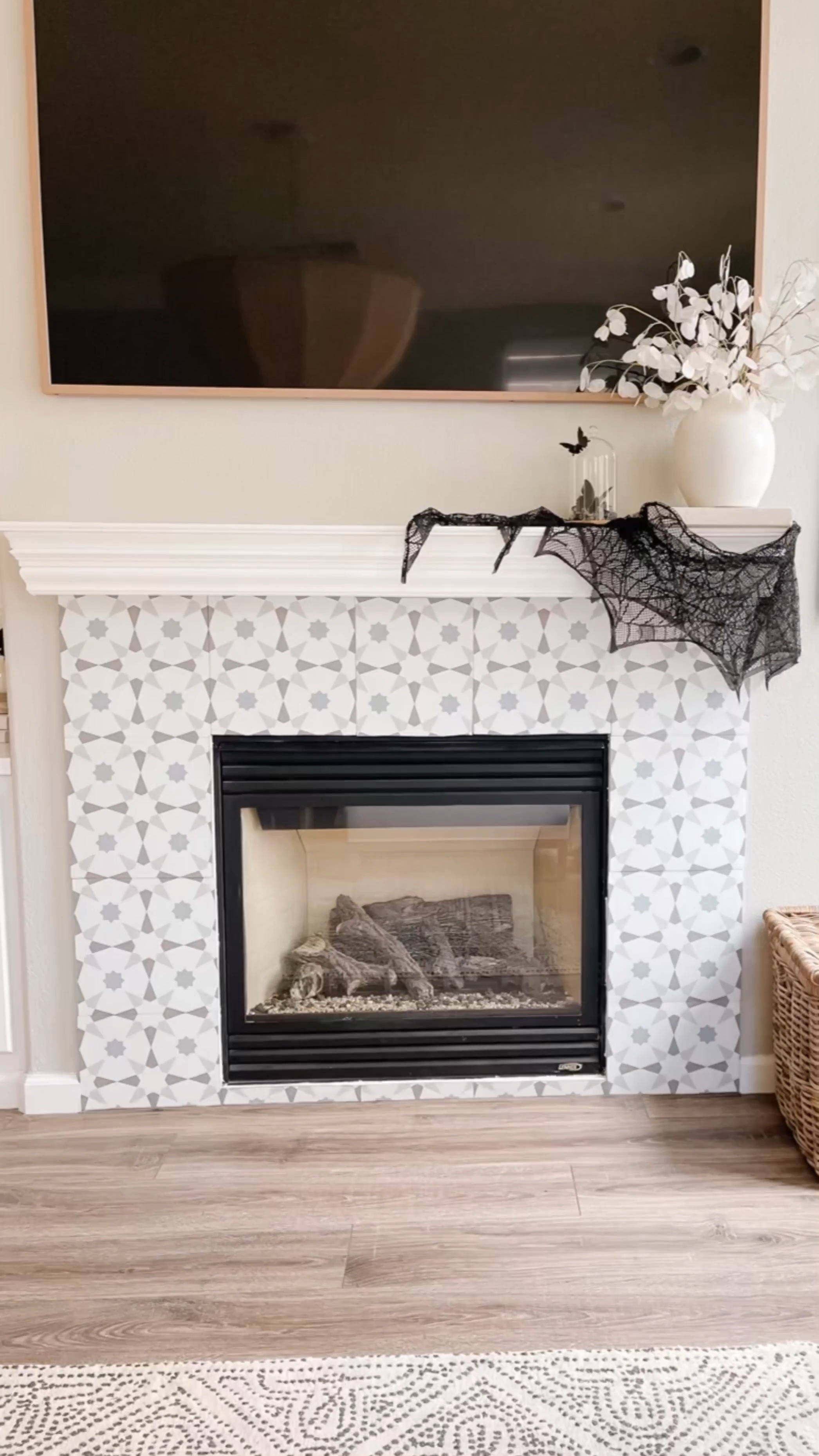 Halloween Mantel Styling video 

#LTKhome #LTKSeasonal #LTKHalloween