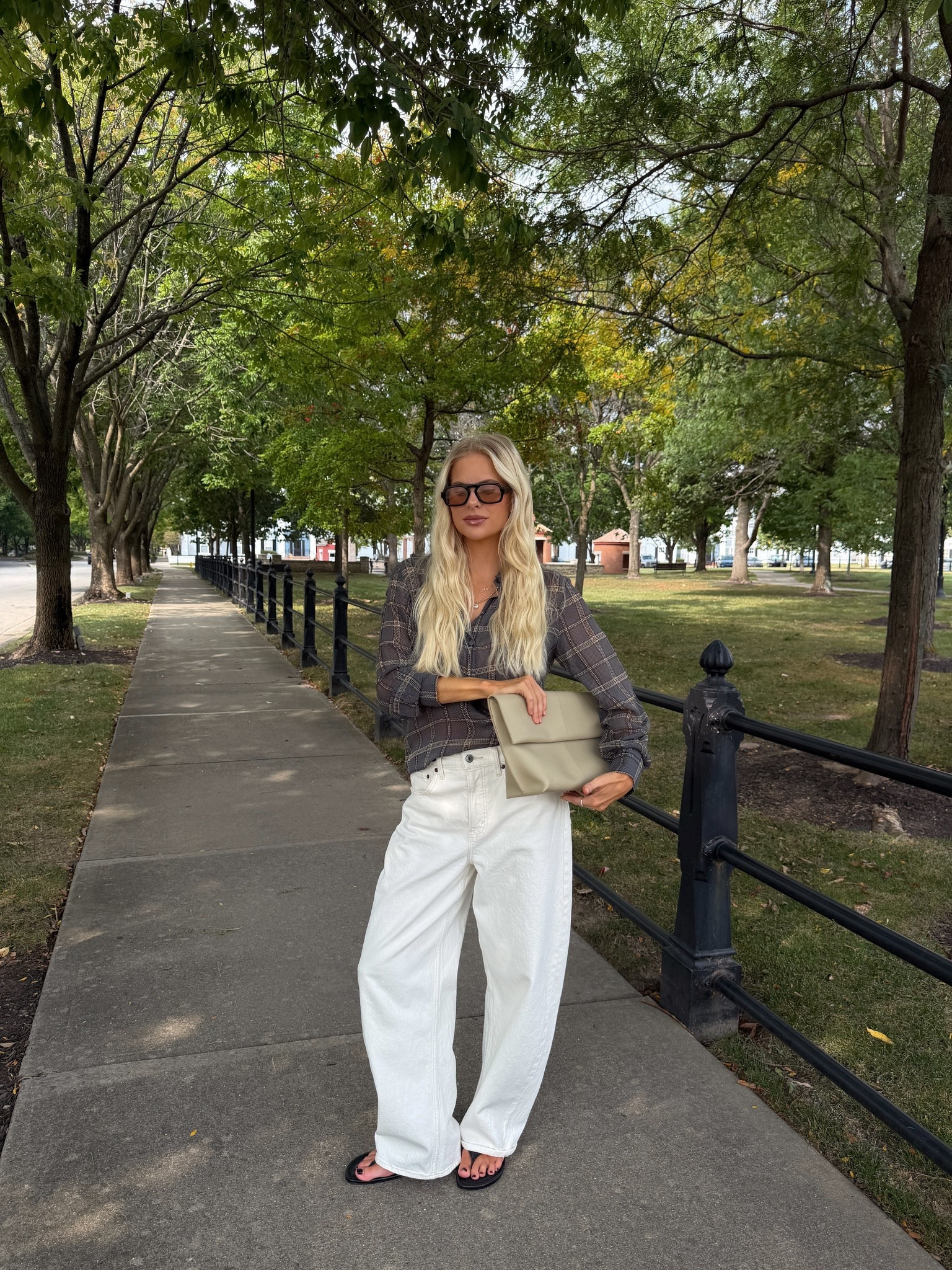 SIZE: med in top, 29 reg in jeans, shoes run tts! #kathleenpost

Summer outfit Inspo, fall transition look, coffee meeting outfit

#LTKootd