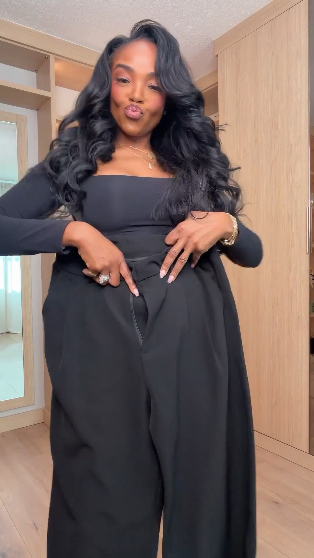 Scroll to shop easy spring outfits 



#LTKootd #LTKvlog #LTKgrwm