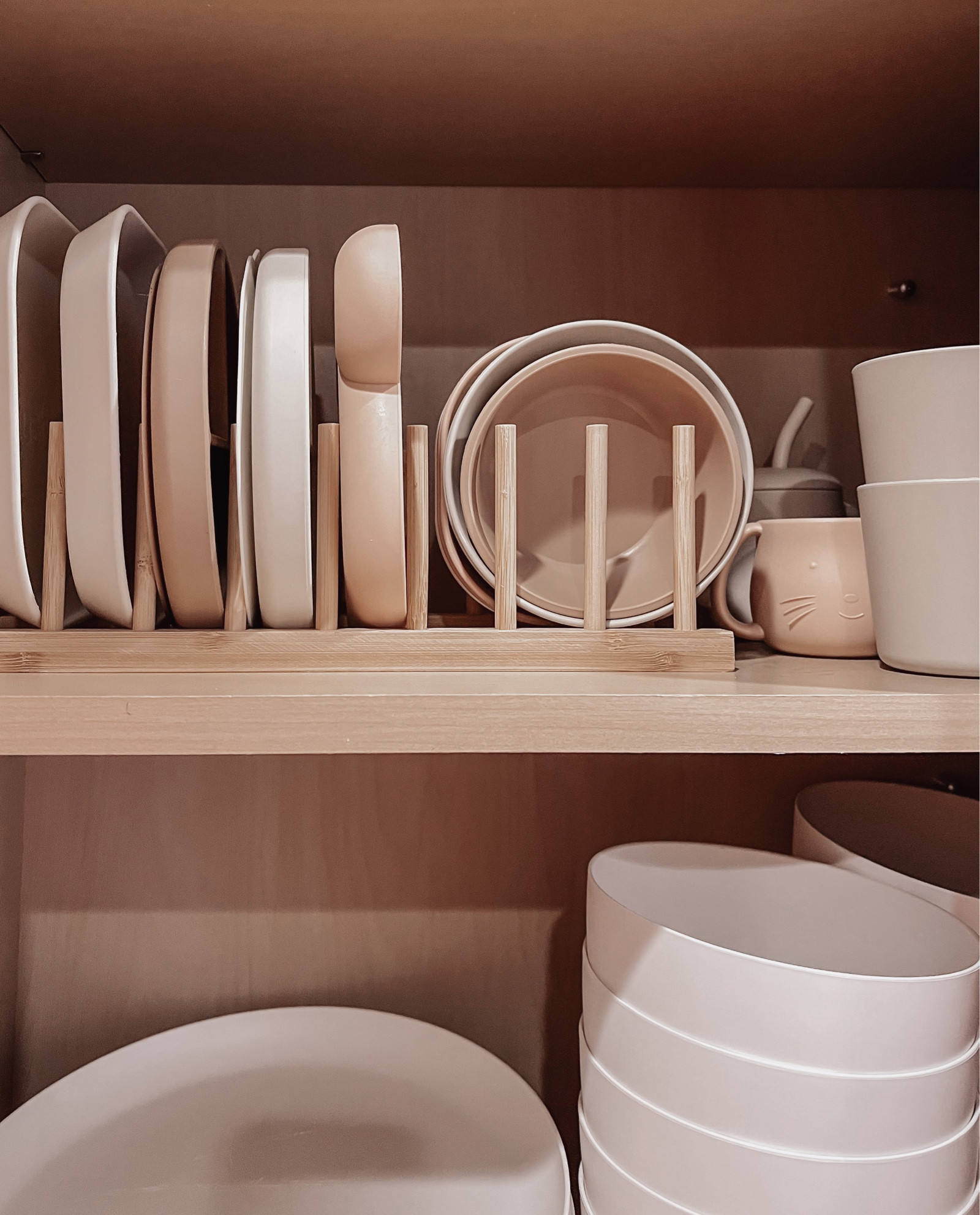 Found these plate stands on Amazon! 

organization | organize | organizer | organize | organized | plate stand | drying rack | kitchen organization | kitchen organizer 


#amazon #amazonfinds  

#LTKhome