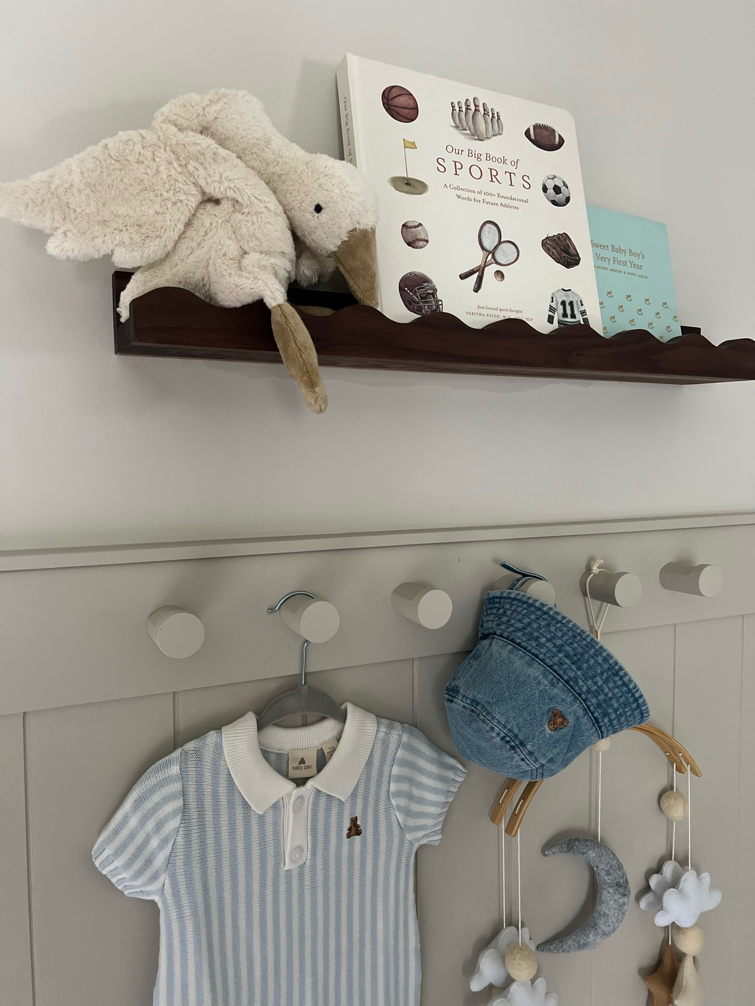 Baby boy nursery 🩵 Exactly goose linked and found a similar more affordable option as well