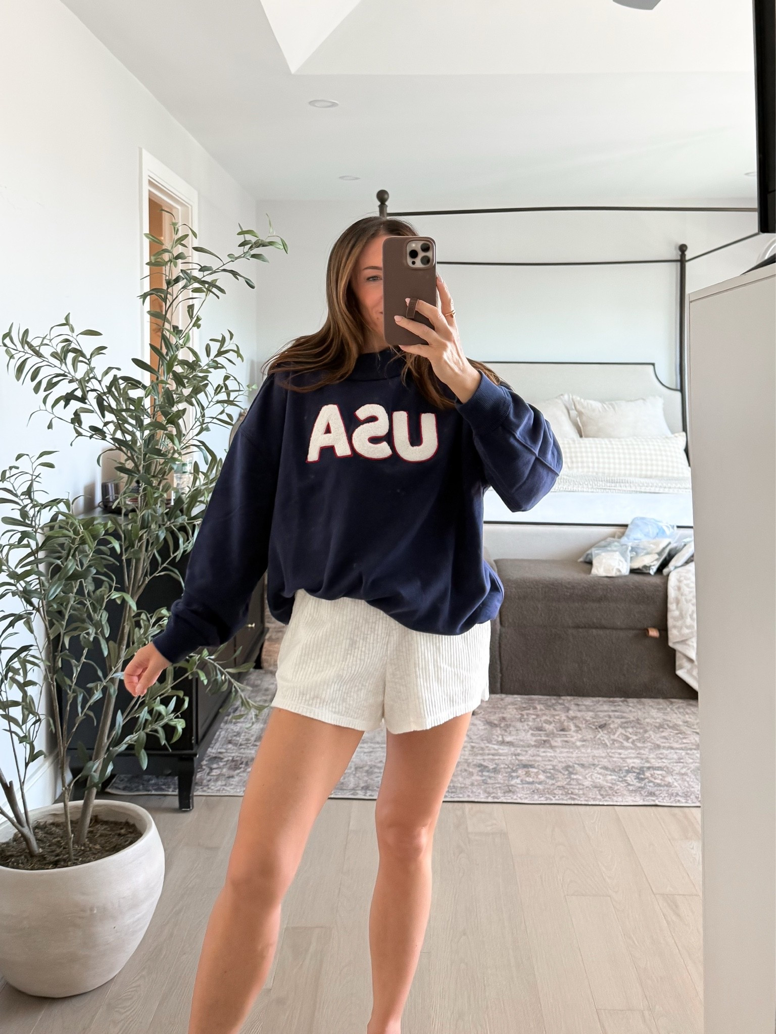 I needed this sweatshirt🇺🇸💭❤️ it’s our favorite crewneck. Wearing size small
@Aerie

#LTKootd #LTKSaleAlert #LTKSeasonal