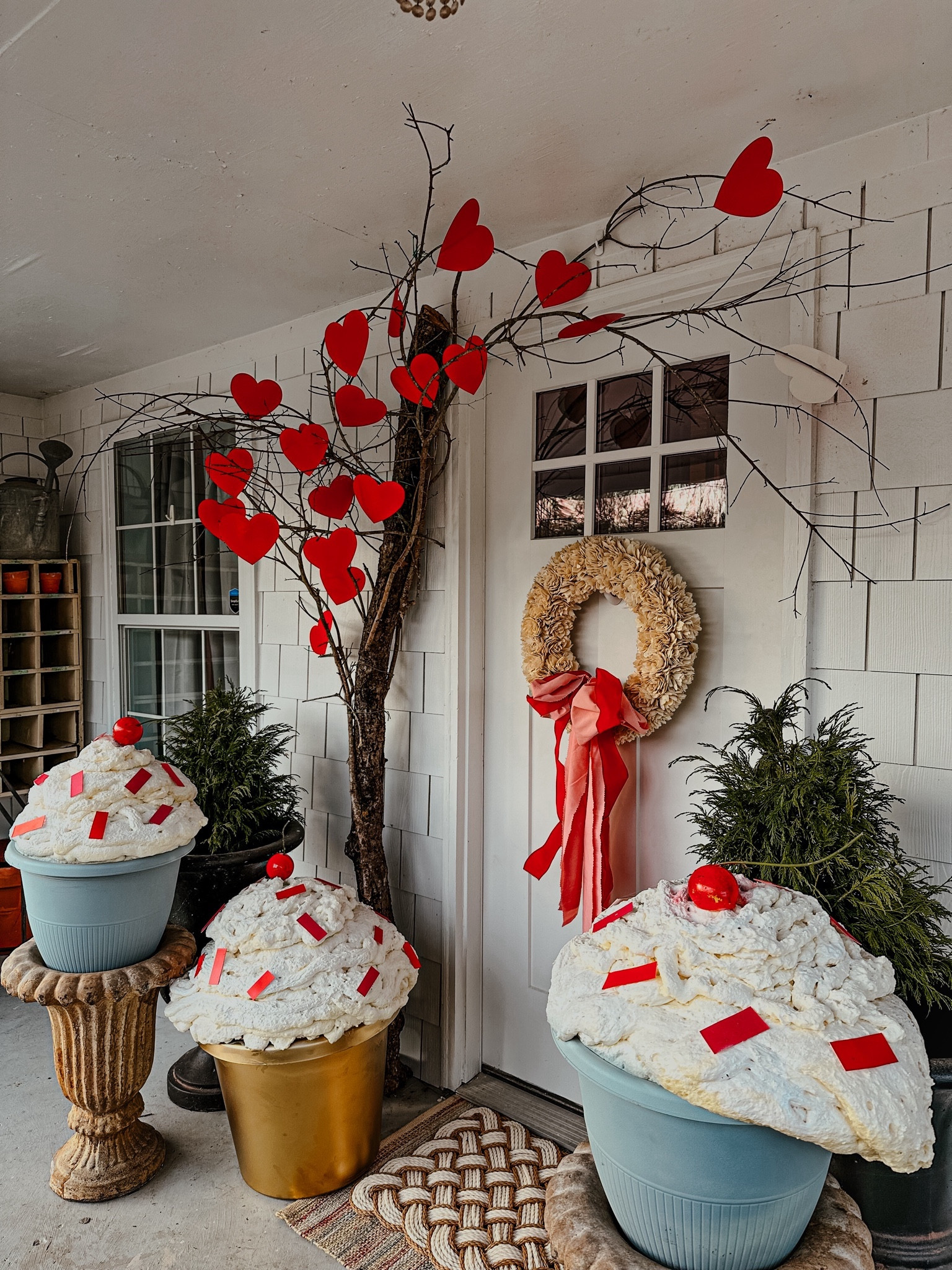 Front door ♥️💞💌

#LTKSeasonal #LTKhome