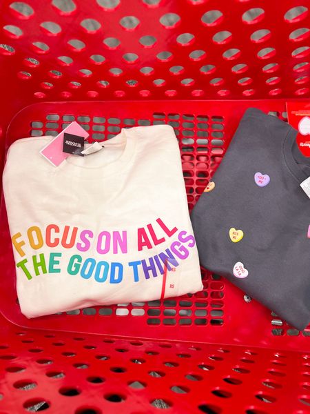 Women’s sweatshirts 

Target finds, Target style, casual look

#LTKstyletip #LTKfindsunder50