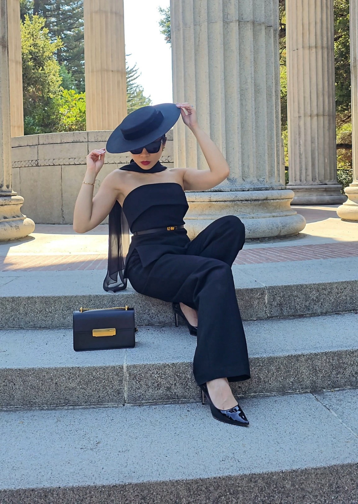 All black look 🖤

Bag: Ateliers Auguste 
ALMA GOLD EDITION 
Discount code:  ROZY10

#LTKSeasonal #LTKStyleTip