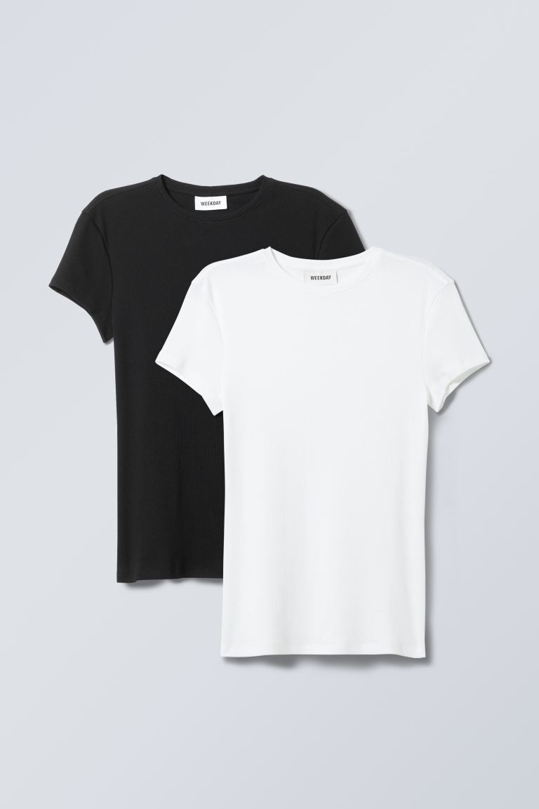 Enges, geripptes T-Shirt im 2er-Pack | H&M (DE, AT, CH, NL, FI)