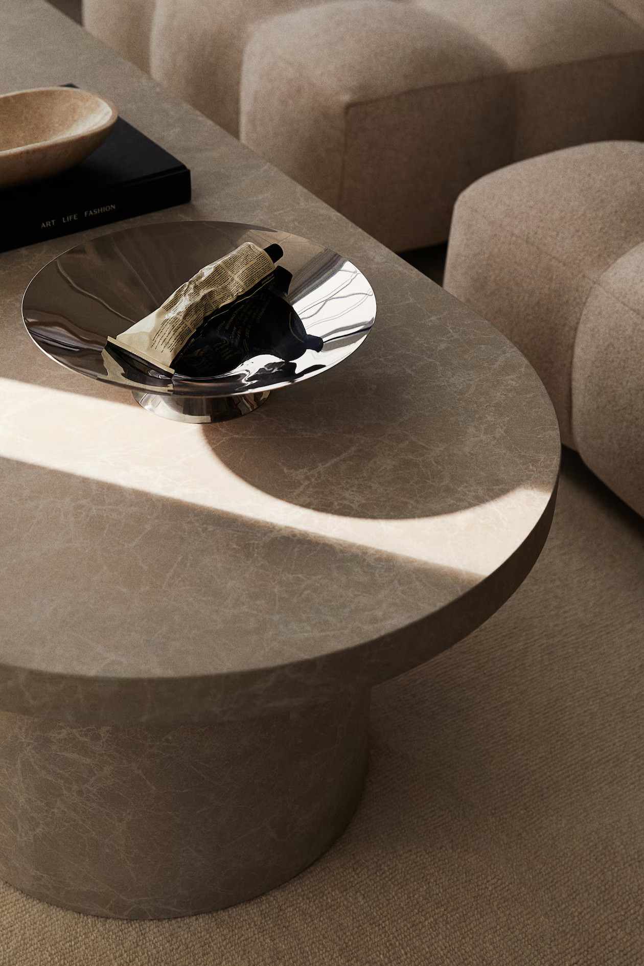 Large Pedestal Bowl | H&M (US + CA)