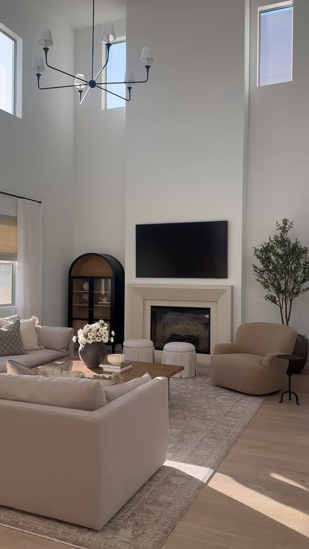 Spring living room refresh 🤎

#LTKHome #LTKmomlife #LTKgrwm