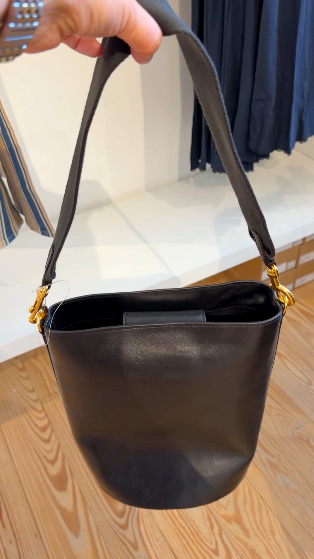 LTK x Madewell Sale! 20% off sitewide with code LTK20. Lots of new arrivals for fall like this gorgeous black leather bucket bag. Available in a beautiful dark burgundy color too. Beautiful bag to pair with fall outfits and business casual workwear outfits.

#LTKxMadewell #LTKOver40 #LTKSaleAlert