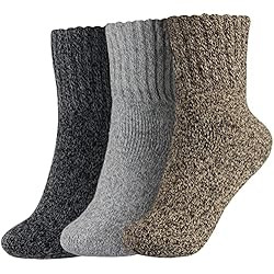 BenSorts Women's Winter Boots Socks Thick Warm Cozy Crew Socks Solid Color Gifts | Amazon (US)