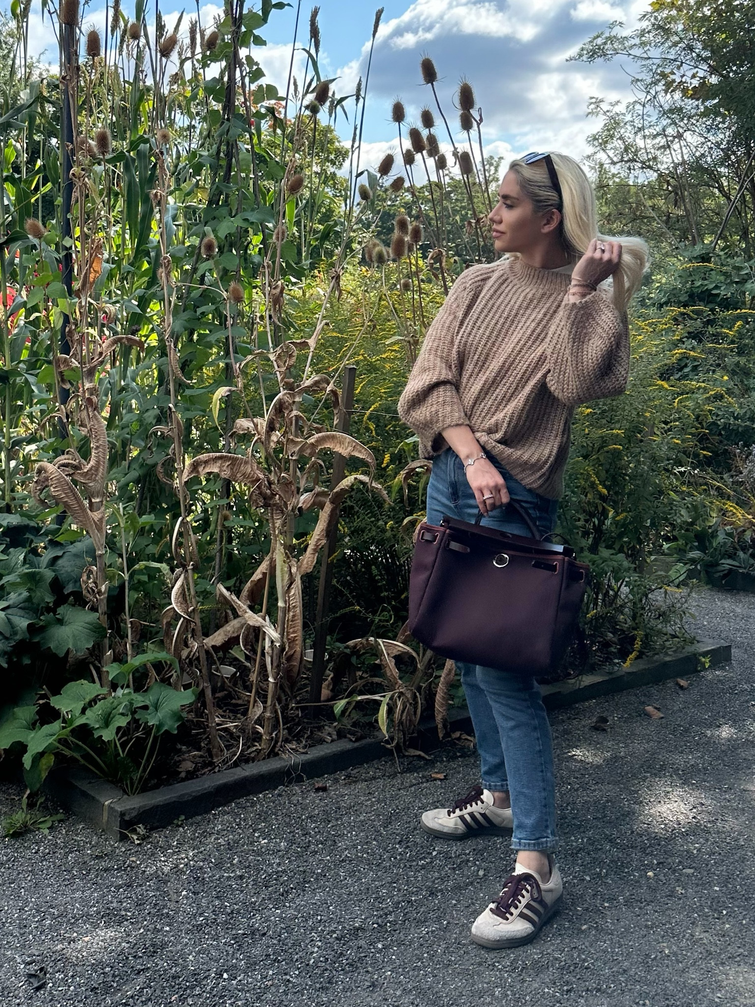 Fall lunch look 

These jeans are under $50 & have such a nice fit!

#LTKStyleTip #LTKFindsUnder50 #LTKSeasonal