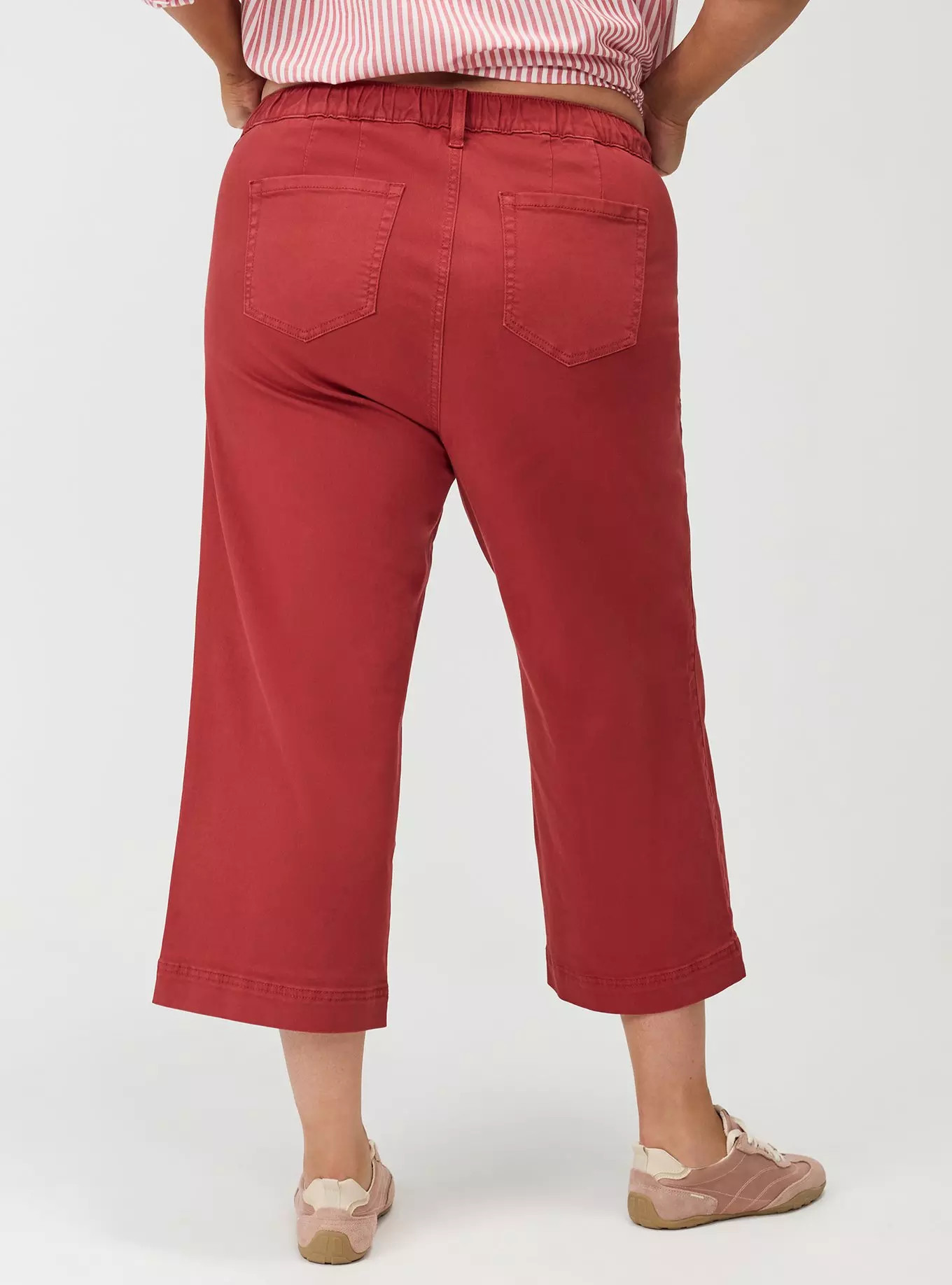Pull-On Weekend Wide-Leg Ankle Pant | Torrid (US & Canada)